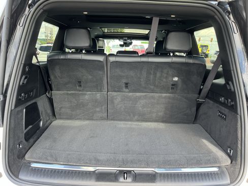 Used 2022 Jeep Grand Wagoneer Series I AWD/4WD image 9