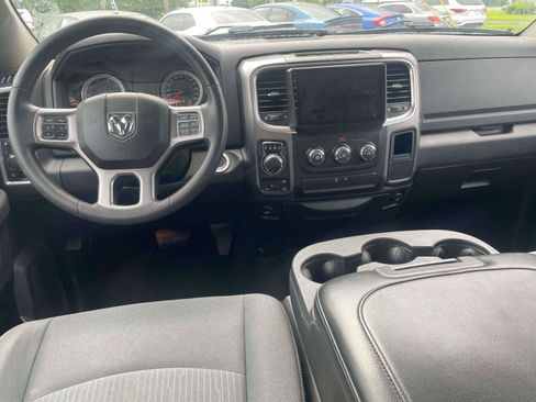Used 2021 RAM 1500 Classic SLT AWD/4WD image 14