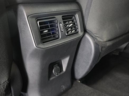 Used 2025 Toyota RAV4 LE AWD/4WD image 32