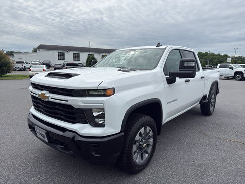 New 2026 Chevrolet Silverado 2500 Custom w/ Custom Value Package AWD/4WD image 2