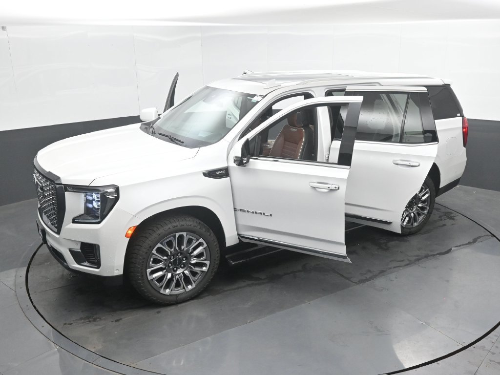 Used 2023 GMC Yukon Denali Ultimate AWD/4WD image 51