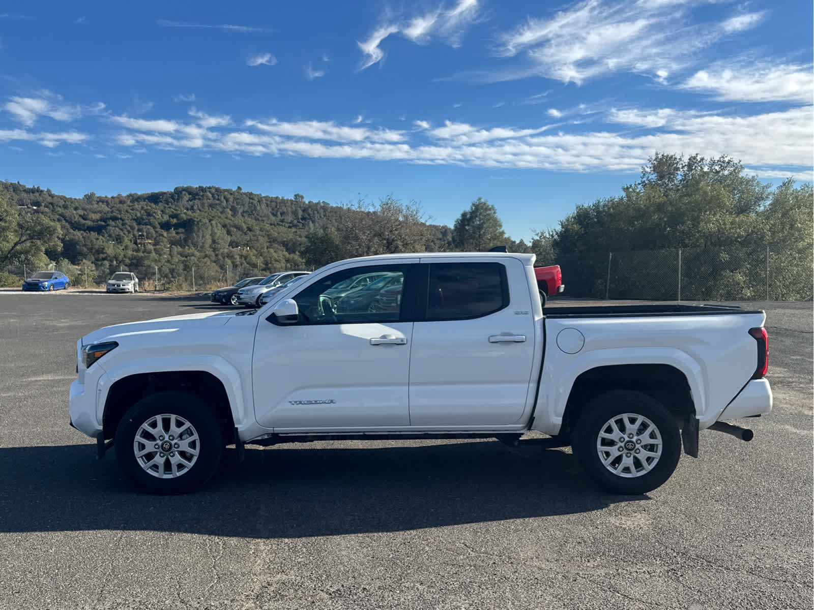 Used 2024 Toyota Tacoma SR5 AWD/4WD image 9