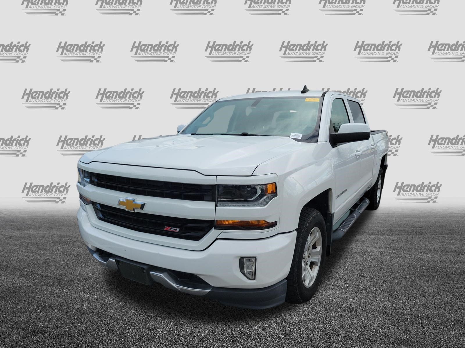 Used 2018 Chevrolet Silverado 1500 LT w/ All Star Edition AWD/4WD image 4