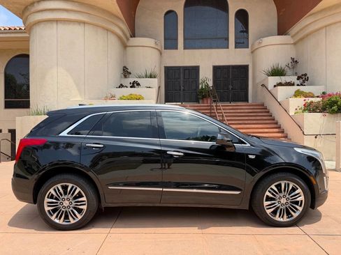 Used 2017 Cadillac XT5 Premium Luxury w/ Driver Assist Package FWD image 14