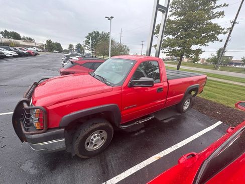 Used 2004 Chevrolet Silverado 2500 W/T w/ Snow Plow Prep Package AWD/4WD image 5