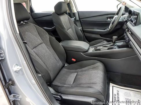 Used 2025 Honda Accord SE image 31