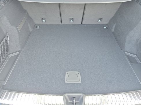 New 2026 Audi SQ5 Premium Plus image 12