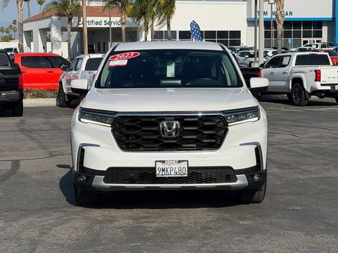 Used 2025 Honda Pilot EX-L image 2