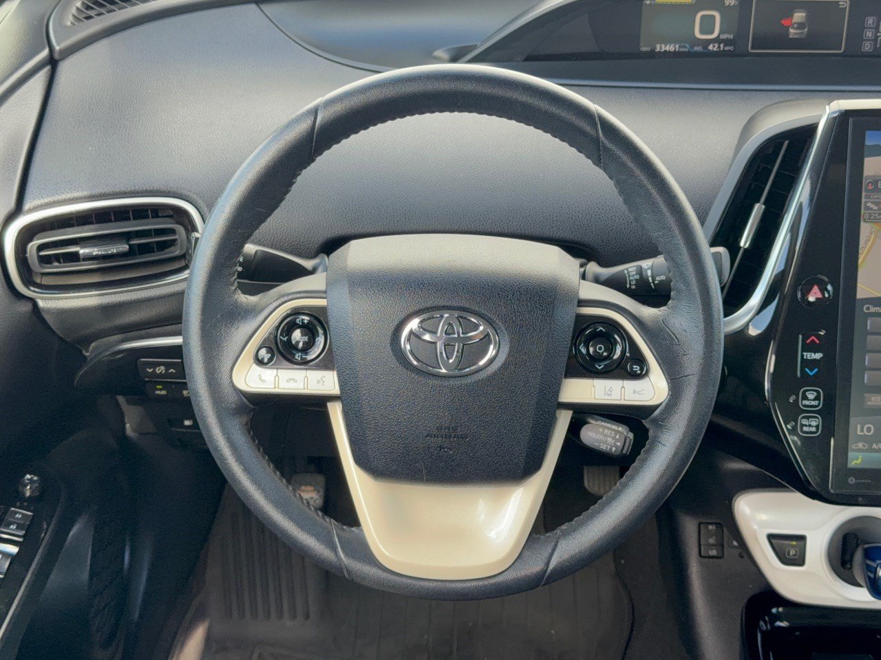Used 2018 Toyota Prius Four w/ Advanced Technology Package FWD image 10