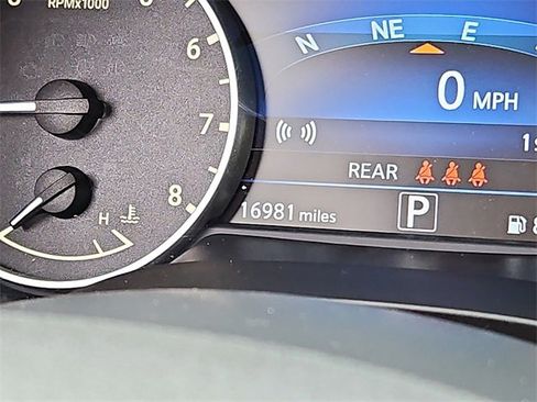 Used 2023 Nissan Maxima Platinum image 21