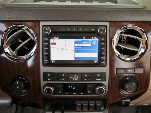 Used 2011 Ford F250 Lariat w/ Lariat Ultimate Pkg image 28