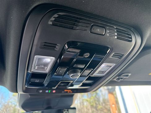 Used 2025 Cadillac Escalade Premium Luxury w/ Touring Package image 19