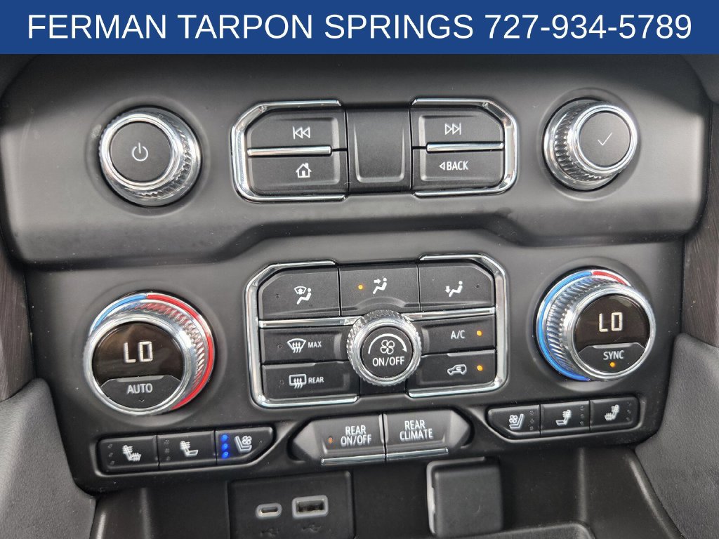 Used 2022 GMC Yukon XL AT4 w/ Technology Package AWD/4WD image 28