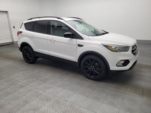 Used 2019 Ford Escape SE image 11