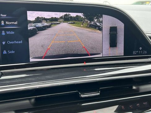 Used 2023 Cadillac Escalade Sport AWD/4WD image 28