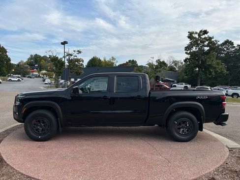 New 2025 Nissan Frontier PRO-4X image 4