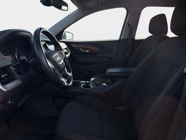 Used 2021 GMC Terrain SLE FWD image 16