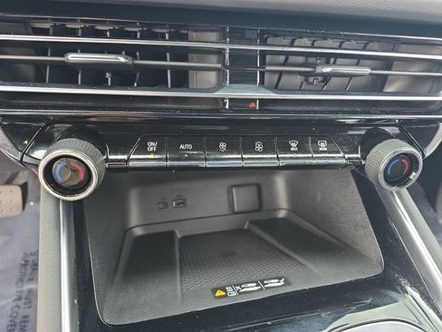Used 2024 Chevrolet Traverse LT w/ LPO, Floor Liner Package FWD image 26