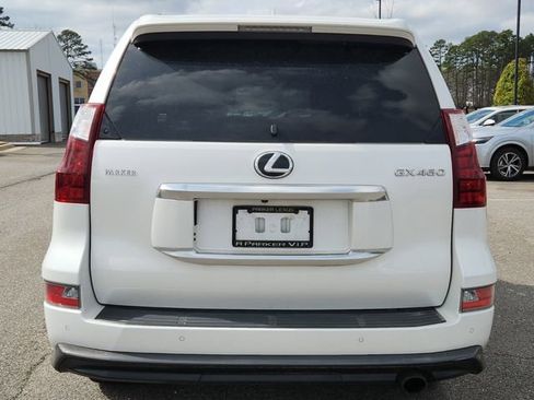 Used 2022 Lexus GX 460 Luxury w/ Sport Design Package image 4