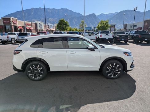 New 2026 Honda HR-V EX-L image 2