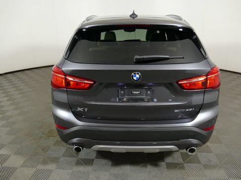 Used 2021 BMW X1 sDrive28i w/ Convenience Package FWD image 4