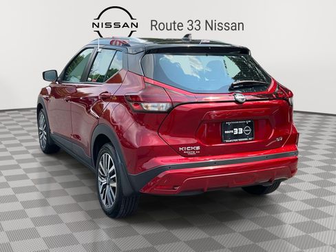 Used 2023 Nissan Kicks SV FWD image 3