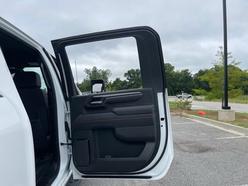 Used 2025 GMC Sierra 2500 AT4 AWD/4WD image 53