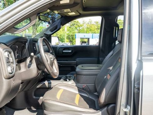 Used 2021 GMC Sierra 1500 AT4 w/ AT4 Premium Package AWD/4WD image 17