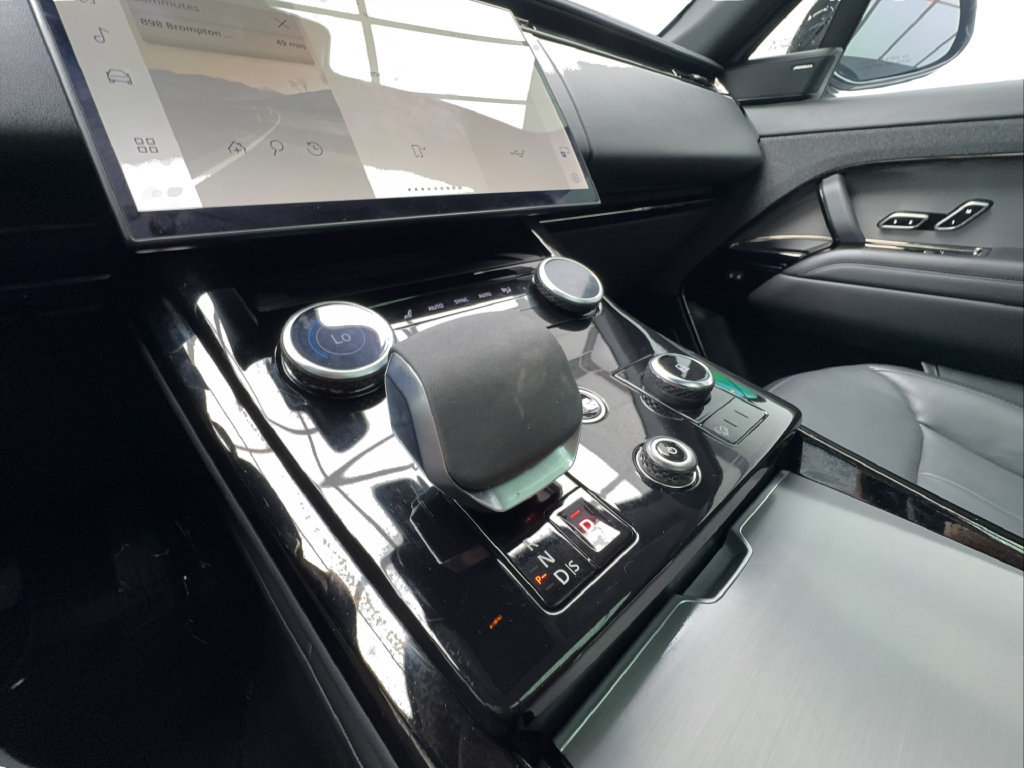 Used 2023 Land Rover Range Rover Sport SE AWD/4WD image 45