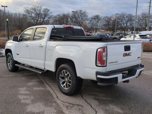 Used 2017 GMC Canyon SLE w/ All Terrain Package image 6