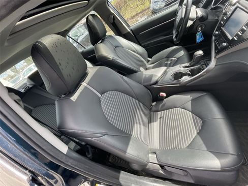 Used 2019 Toyota Camry SE image 21