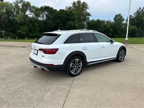 Used 2018 Audi A4 2.0T allroad Premium AWD/4WD image 3