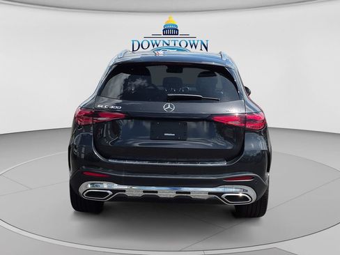 Used 2026 Mercedes-Benz GLC 300 4MATIC image 4