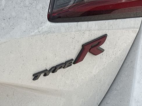 Used 2025 Honda Civic Type R image 11