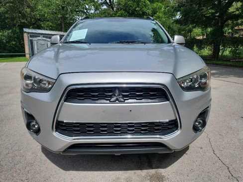 Used 2013 Mitsubishi Outlander Sport SE FWD image 2