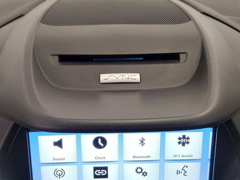 Used 2016 Ford Escape SE w/ Equipment Group 201A FWD image 15
