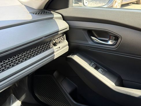 Used 2023 Honda Accord LX image 28