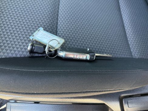 Used 2025 Kia Soul LX w/ LX Technology Package image 20