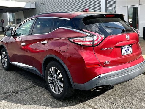 Used 2017 Nissan Murano SV image 3