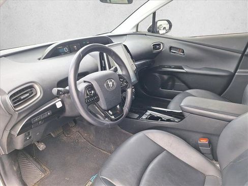 Used 2020 Toyota Prius Prime XLE image 9