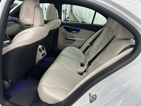 Used 2025 Mercedes-Benz C 300 Sedan image 22