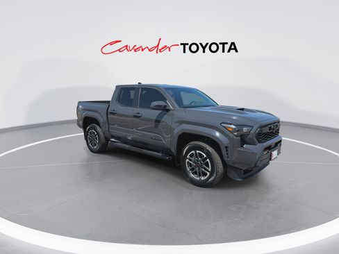 Used 2024 Toyota Tacoma TRD Sport image 2