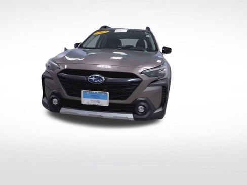 Used 2023 Subaru Outback Limited AWD/4WD image 3