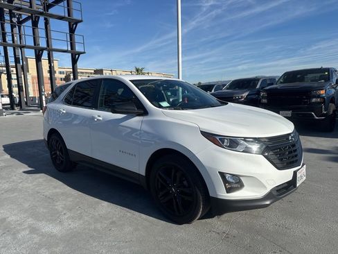 Used 2021 Chevrolet Equinox LT image 3