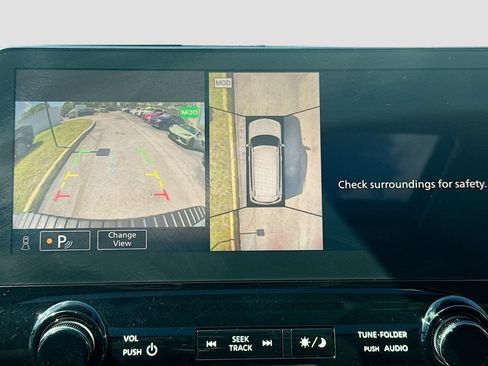 Used 2023 Nissan Armada Platinum w/ Captain's Chairs Package RWD image 15