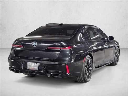Certified 2023 BMW 760i xDrive AWD/4WD image 5