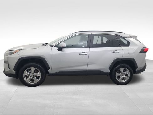 Used 2025 Toyota RAV4 XLE image 8