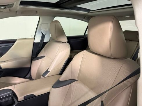Used 2019 Lexus ES 350 w/ Accessory Package 2 FWD image 6