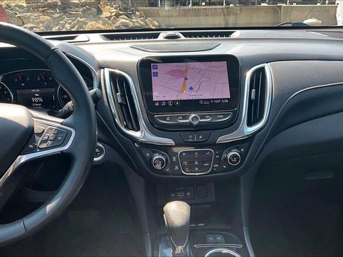 Used 2023 Chevrolet Equinox Premier AWD/4WD image 6
