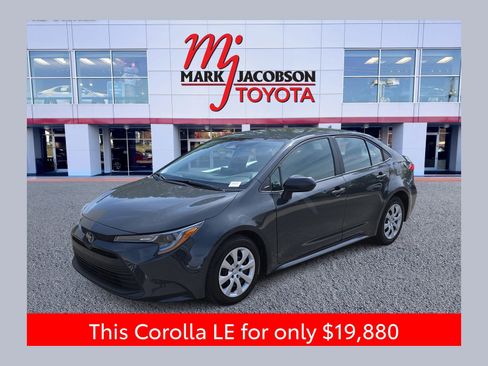Used 2024 Toyota Corolla LE FWD image 1
